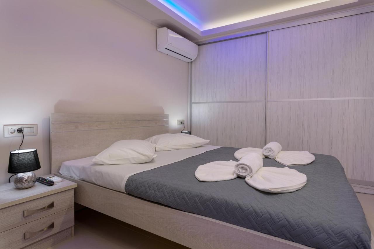 Evia'S Apartment - New Apartment In Town! ไซคิย์นธอสทาวน์ ภายนอก รูปภาพ