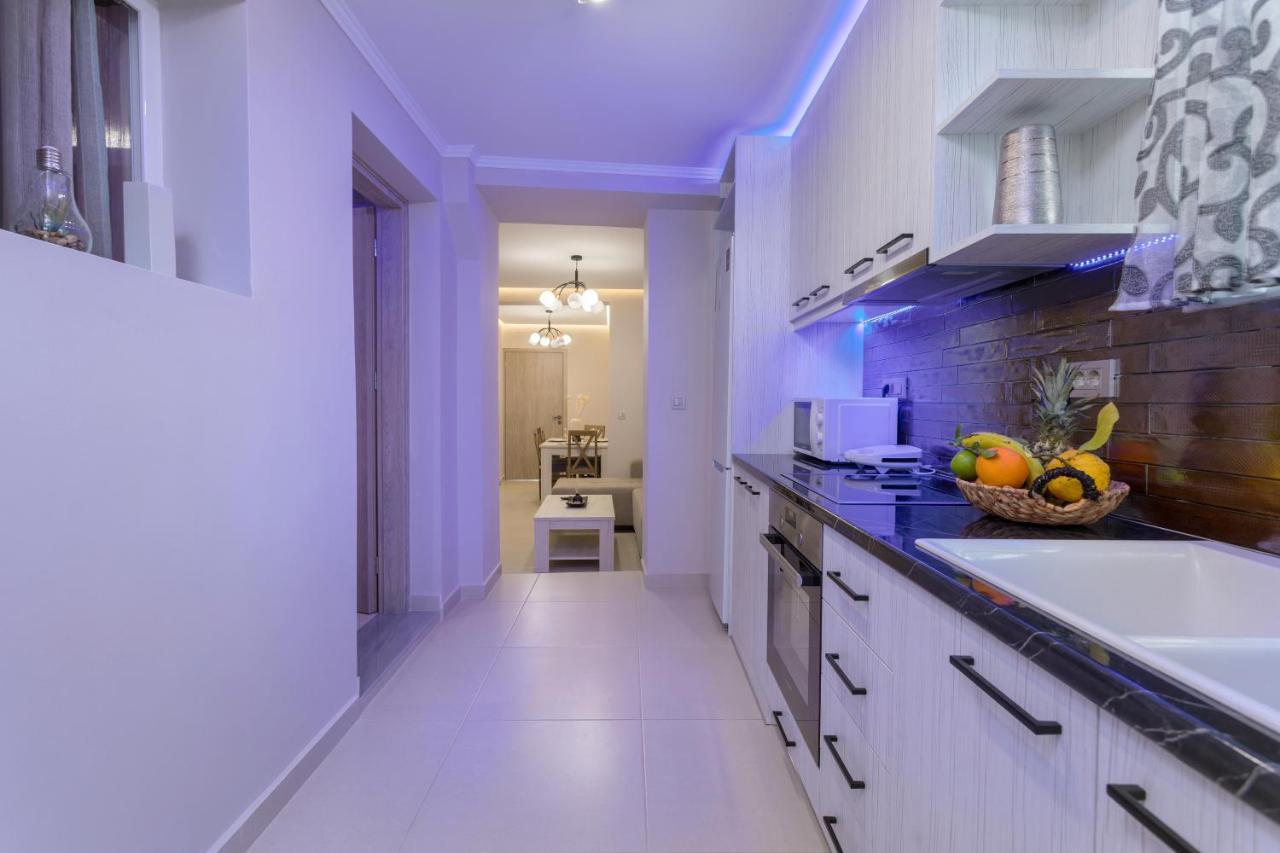 Evia'S Apartment - New Apartment In Town! ไซคิย์นธอสทาวน์ ภายนอก รูปภาพ