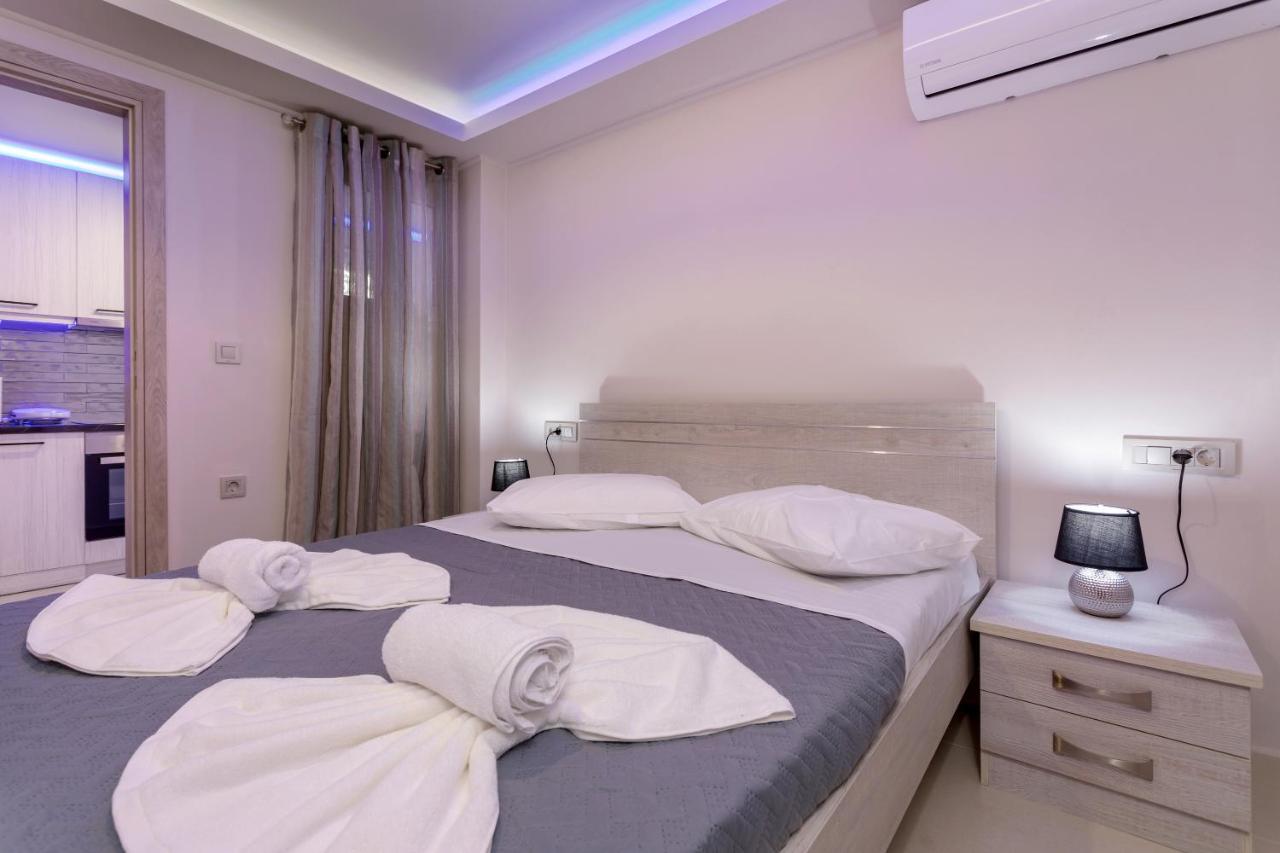 Evia'S Apartment - New Apartment In Town! ไซคิย์นธอสทาวน์ ภายนอก รูปภาพ