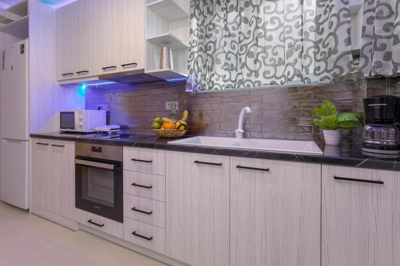 Evia'S Apartment - New Apartment In Town! ไซคิย์นธอสทาวน์ ภายนอก รูปภาพ