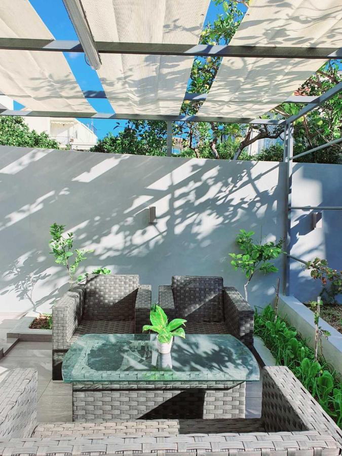 Evia'S Apartment - New Apartment In Town! ไซคิย์นธอสทาวน์ ภายนอก รูปภาพ