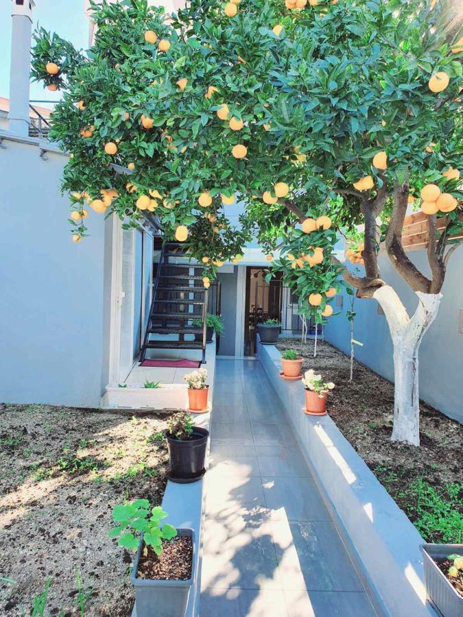 Evia'S Apartment - New Apartment In Town! ไซคิย์นธอสทาวน์ ภายนอก รูปภาพ